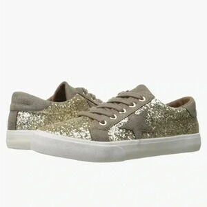 Not Rated Women's ILLANA Fashion Sneaker Gold Star Glitter